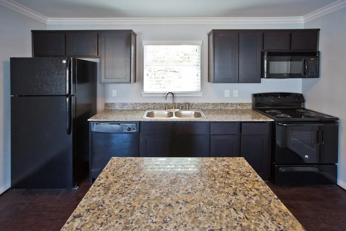 1548 Ashland Apartments 8